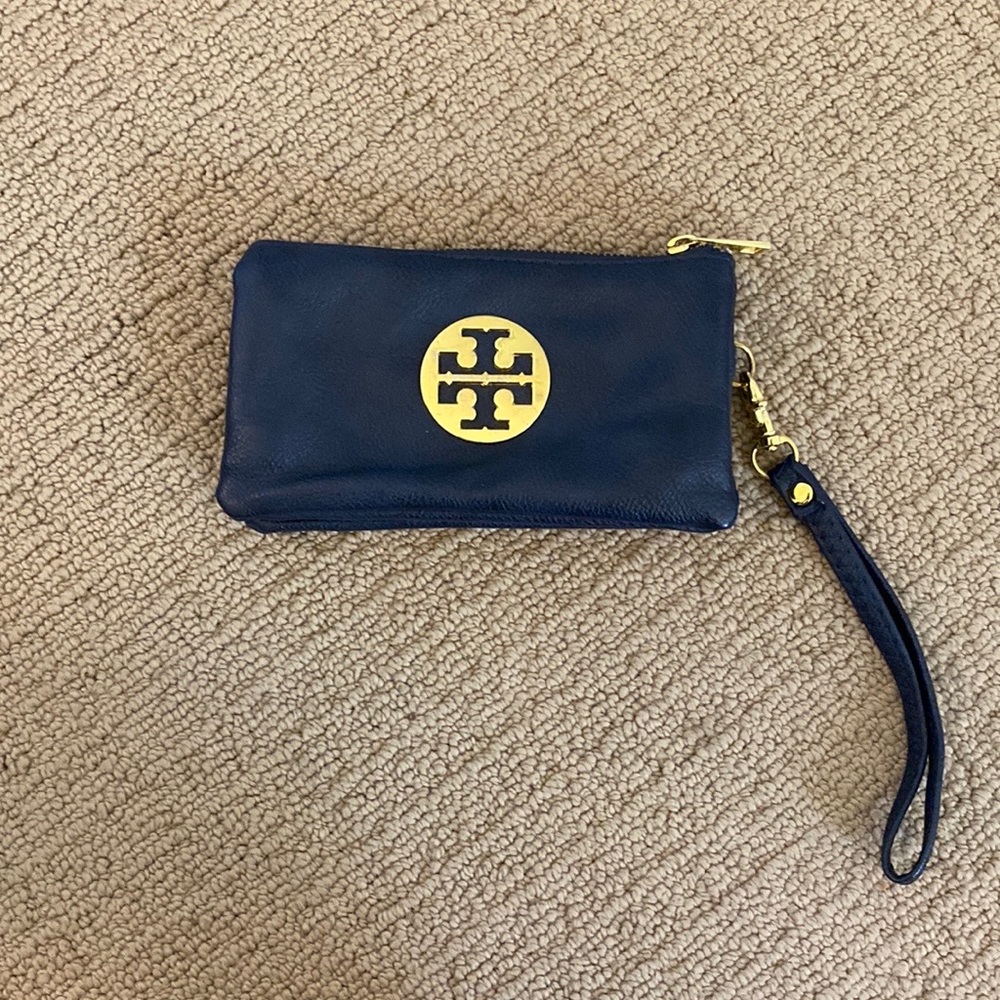 Tory Burch wristlet wallet in Navy